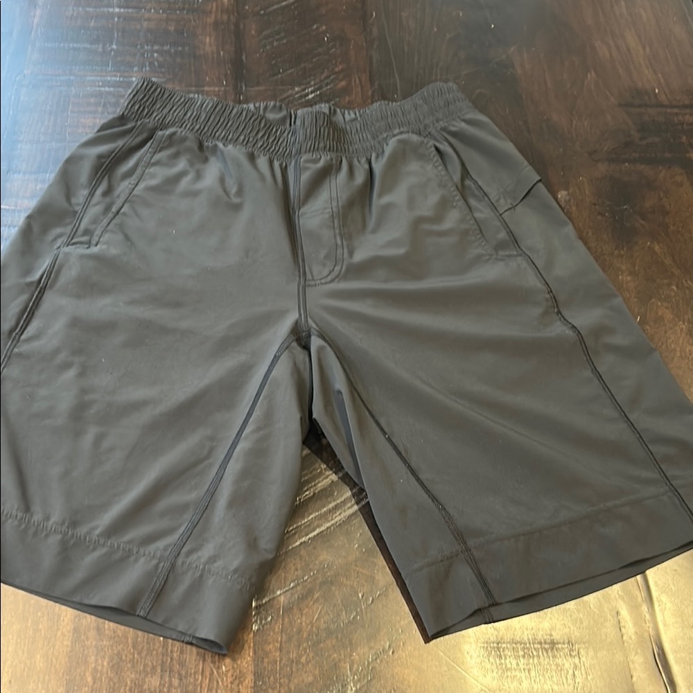 Lululemon Pace Breaker Shorts Size S